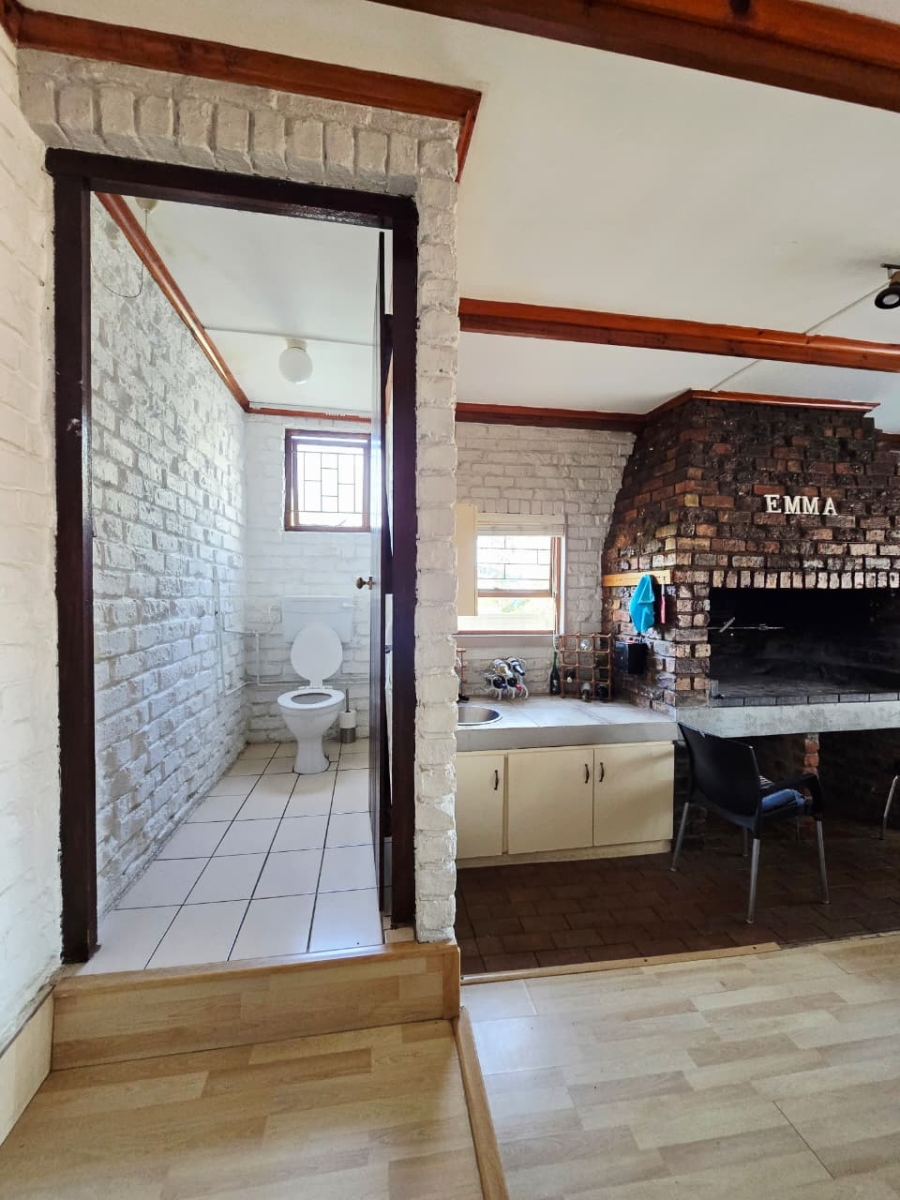 4 Bedroom Property for Sale in Blanco Western Cape